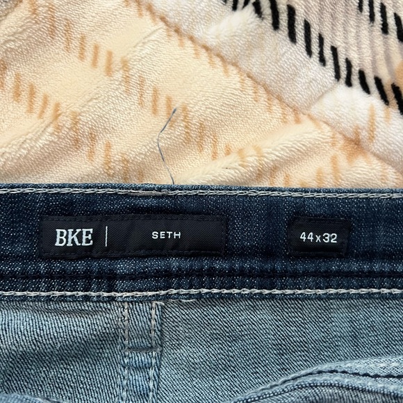 Size 44/32 BKE Seth Jeans. - Picture 4 of 6